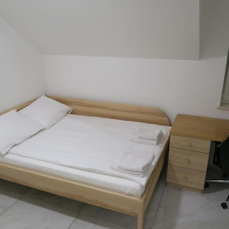 Rooms For Rent In Ljubljana Exterior photo