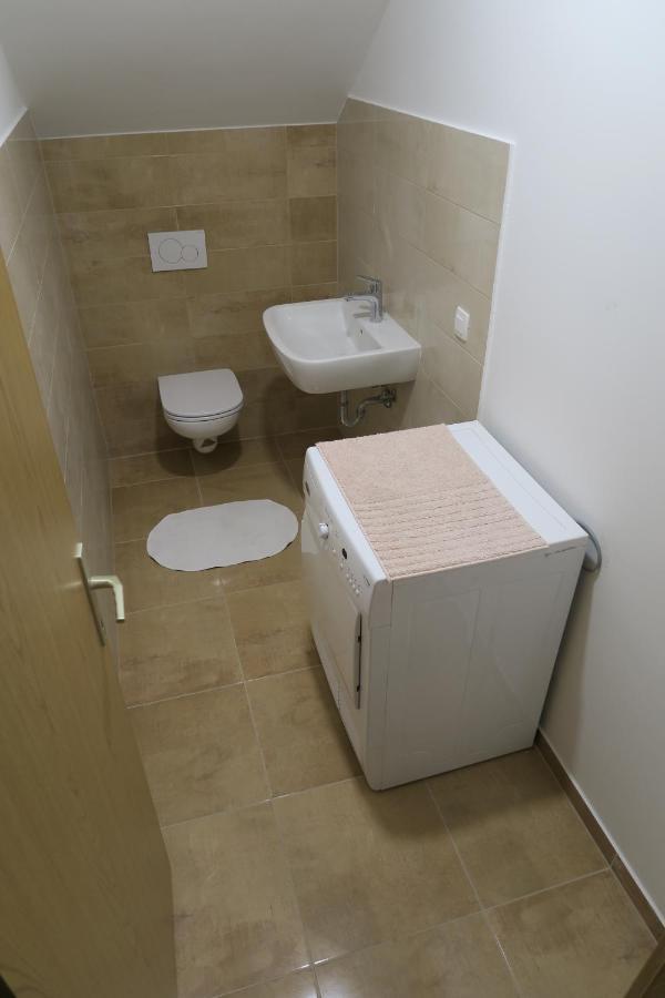 Rooms For Rent In Ljubljana Exterior photo