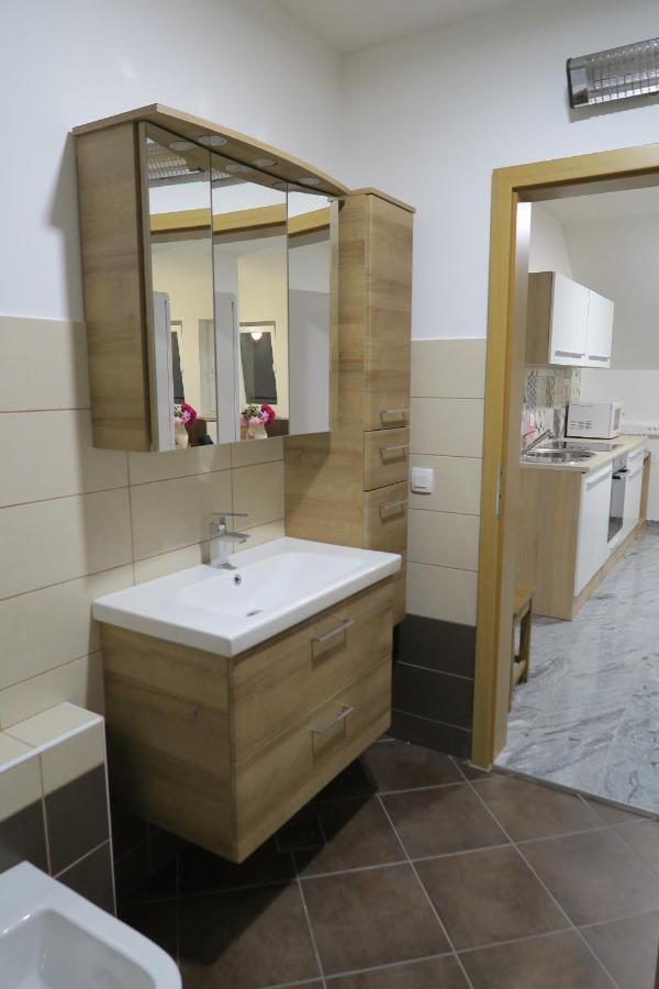 Rooms For Rent In Ljubljana Exterior photo