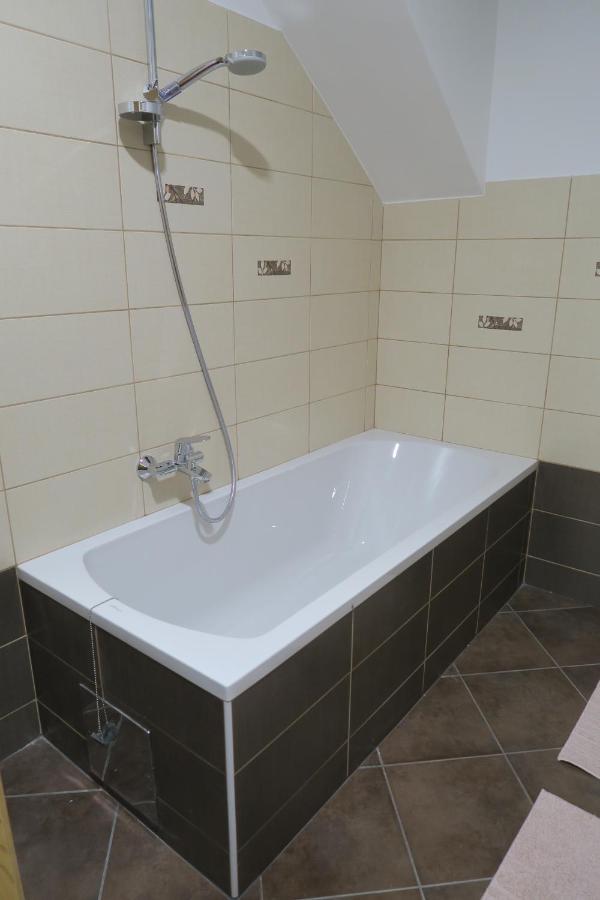 Rooms For Rent In Ljubljana Exterior photo